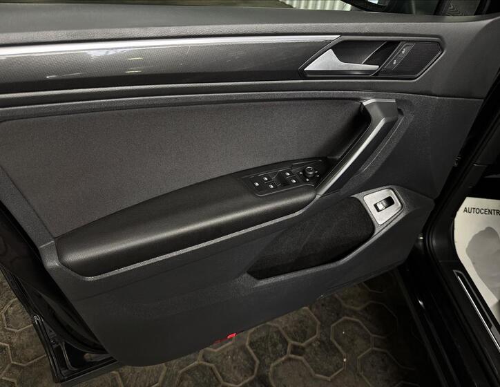 Volkswagen Tiguan 14