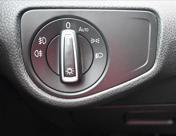 Volkswagen Golf 28