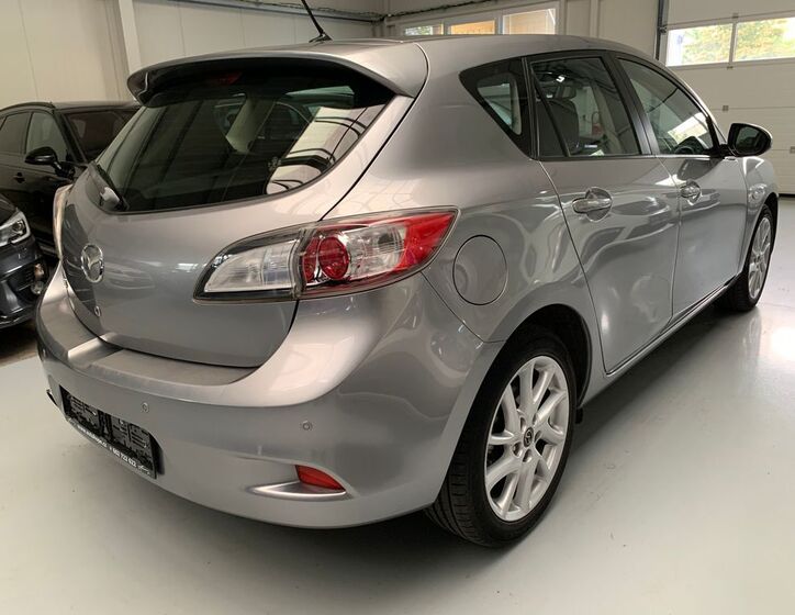Mazda 3 6