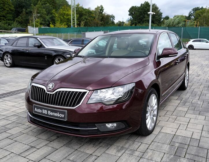 Škoda Superb 2