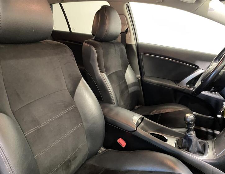 Toyota Avensis 7