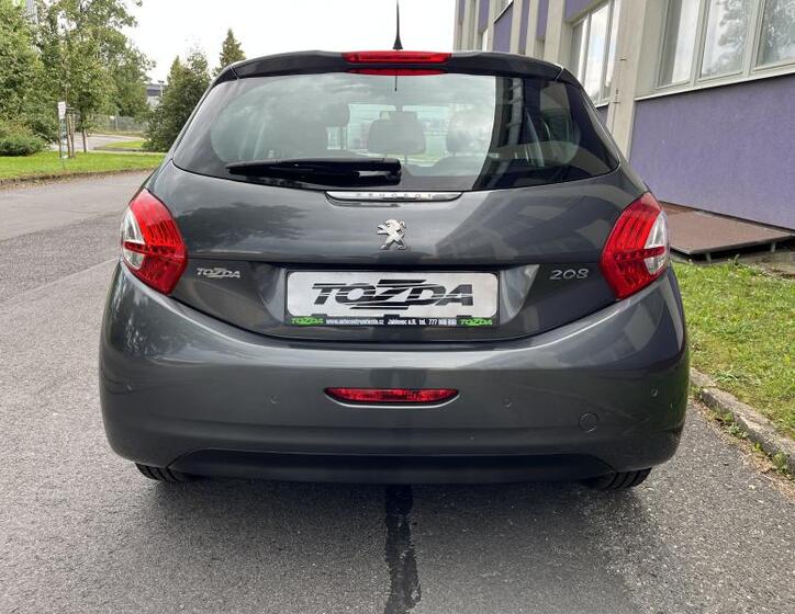 Peugeot 208 4
