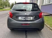 Peugeot 208 4
