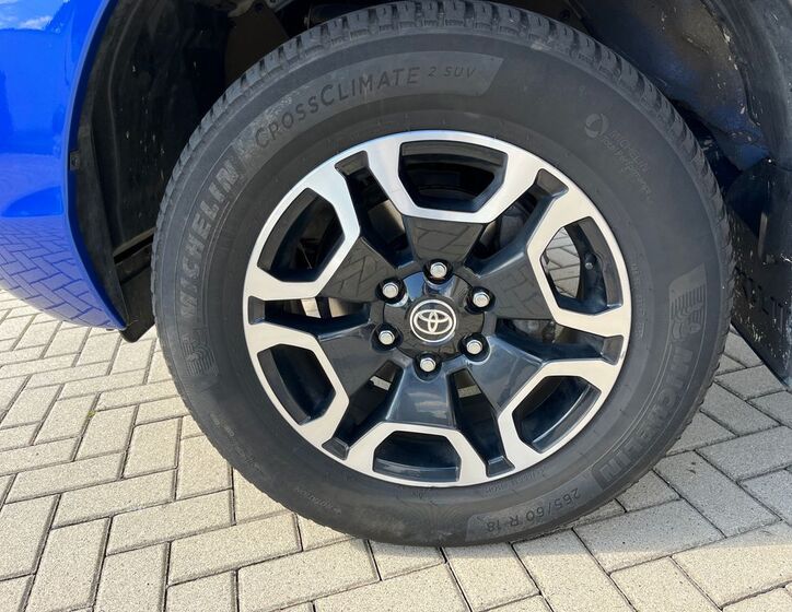 Toyota Hilux 29
