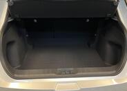 Lexus LBX 9