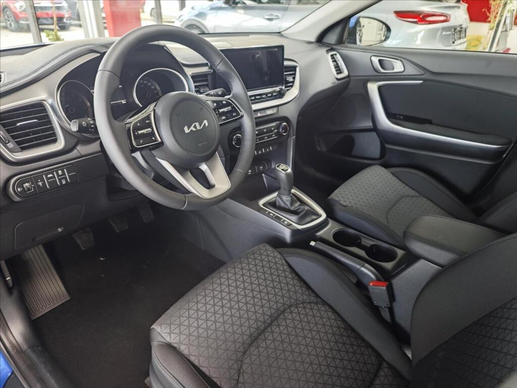 KIA Ceed 10