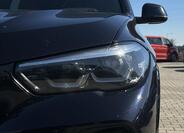 BMW X5 8
