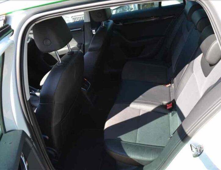 Škoda Octavia 14