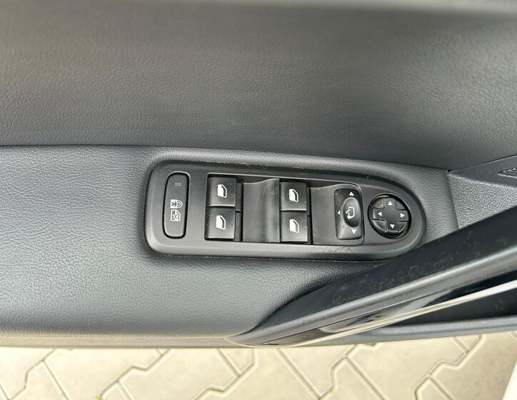 Peugeot 508 13