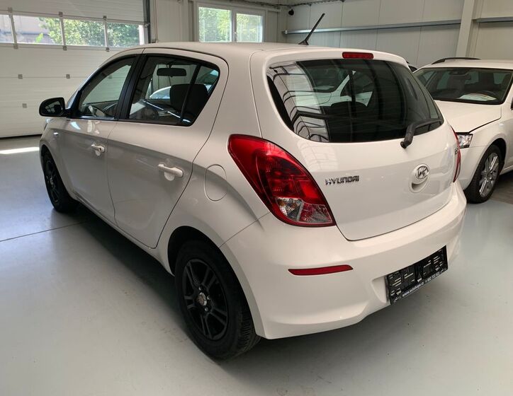 Hyundai i20 4
