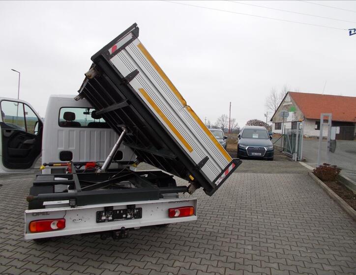 Opel Movano 32