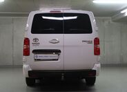 Toyota ProAce 6