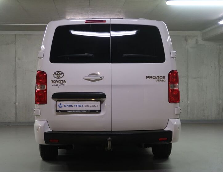 Toyota ProAce 6