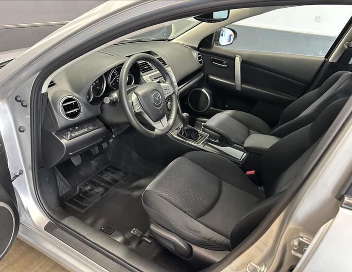 Mazda 6 9
