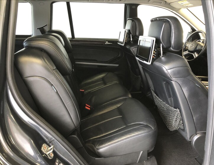 Mercedes-Benz GL 11