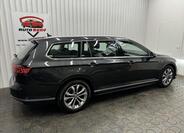 Volkswagen Passat 9