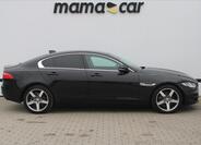 Jaguar XE 8