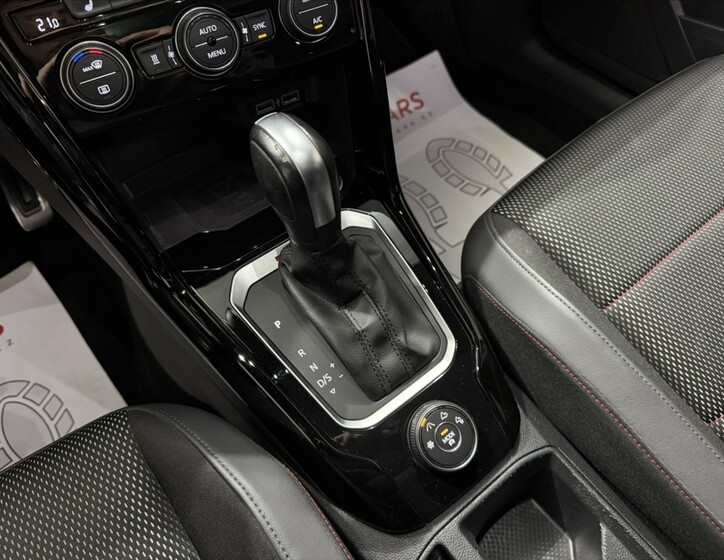 Volkswagen T-Roc 14