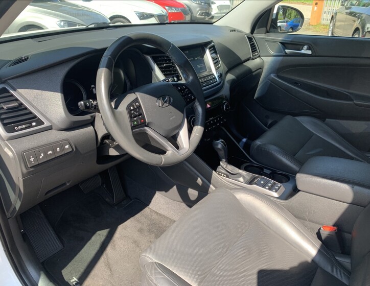 Hyundai Tucson 11