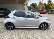 Toyota Yaris 7