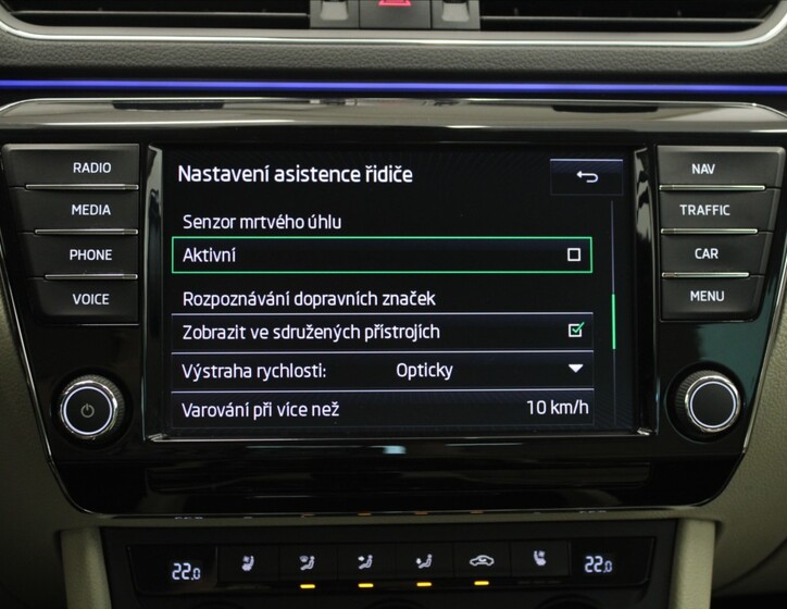 Škoda Superb 16