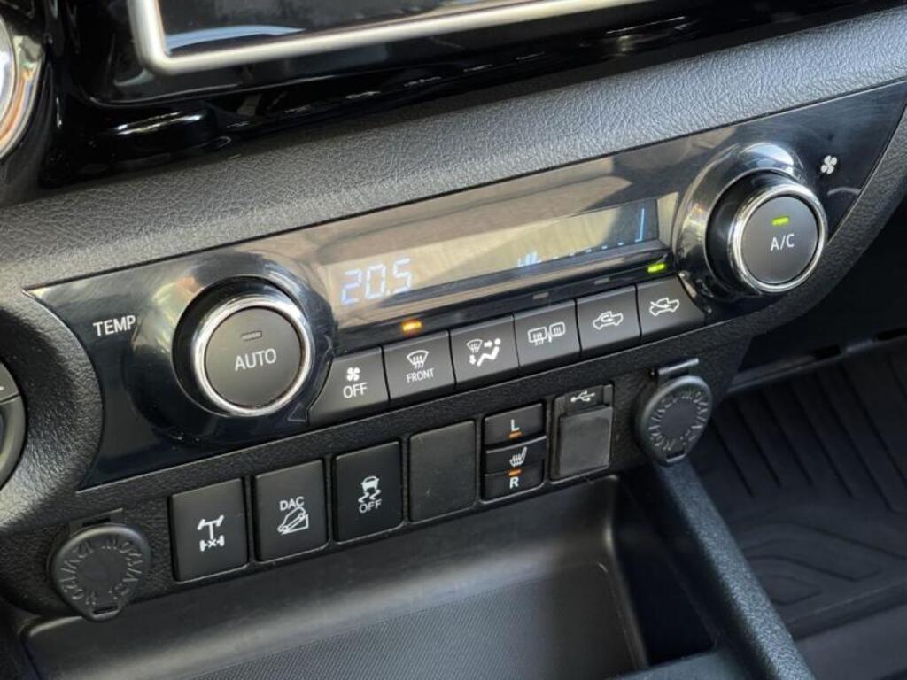 Toyota Hilux 27