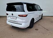 Volkswagen Multivan 2