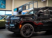 Jeep Grand Wagoneer 12