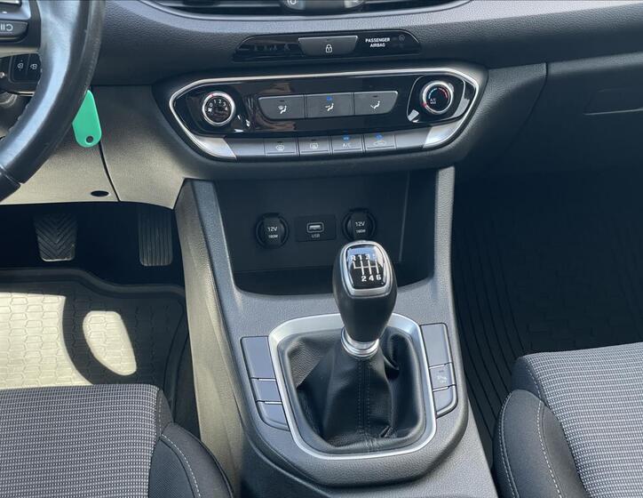 Hyundai i30 11