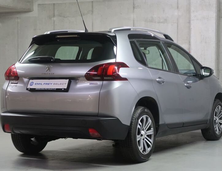 Peugeot 2008 5
