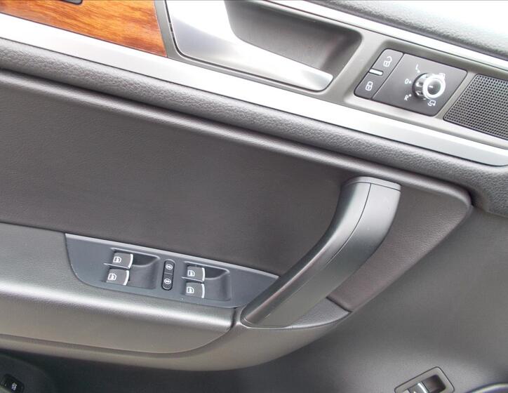 Volkswagen Touareg 32