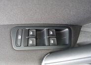 Volkswagen Golf 24