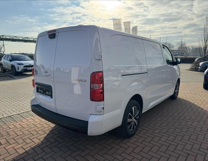 Toyota ProAce 6