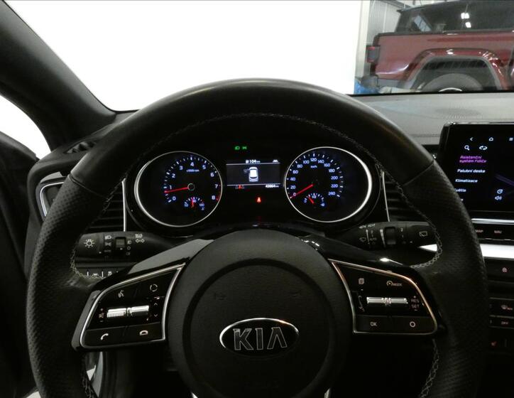 KIA ProCeed 12