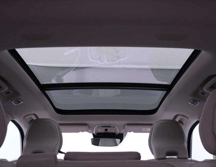 Volvo XC90 37