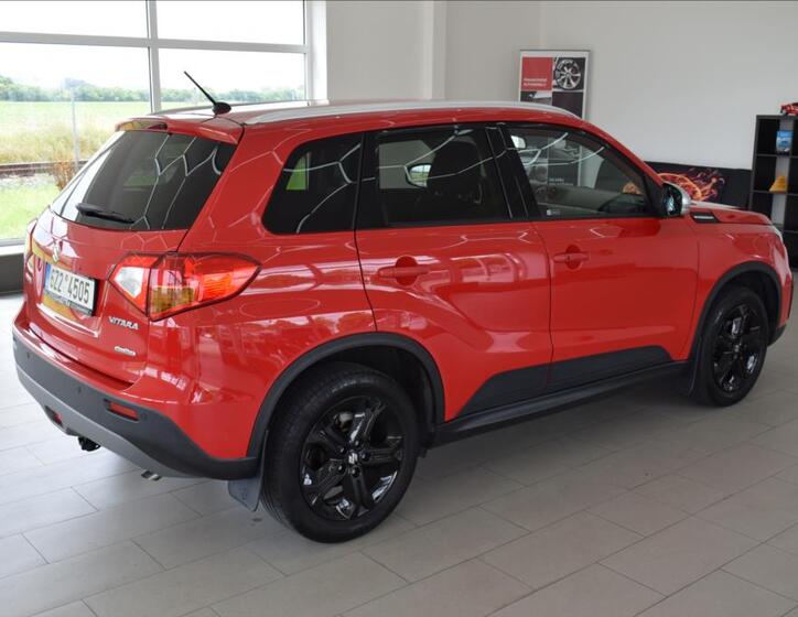 Suzuki Vitara 6