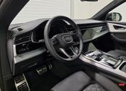 Audi SQ8 12