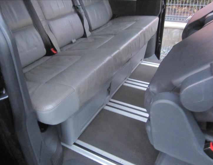 Volkswagen Multivan 42