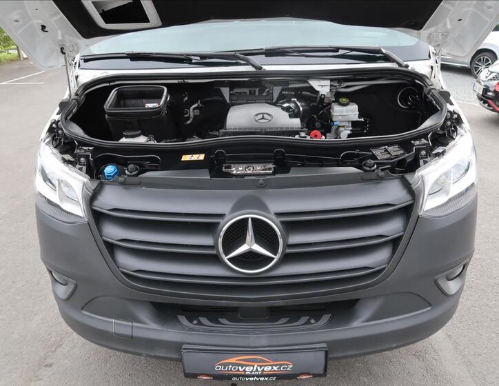 Mercedes-Benz Sprinter 18