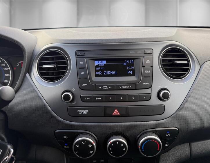 Hyundai i10 18
