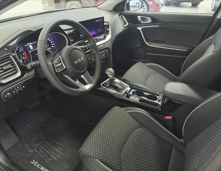 KIA XCeed 8