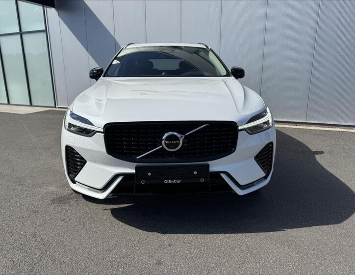 Volvo XC60 8