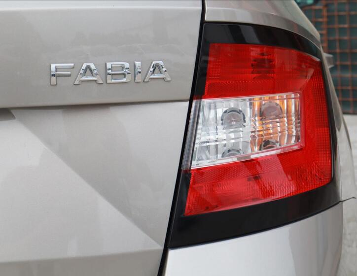 Škoda Fabia 33
