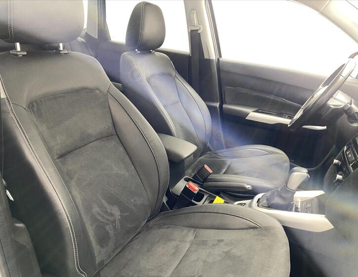 Suzuki Vitara 8