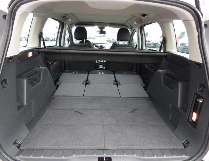 Peugeot 5008 28