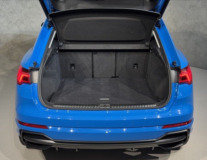 Audi Q3 14