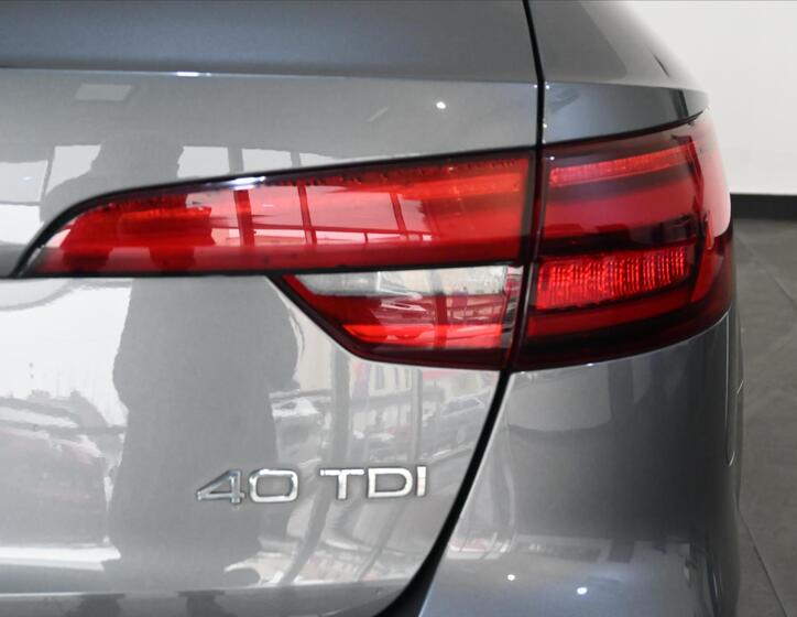 Audi A4 32