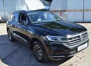 Volkswagen Touareg 3