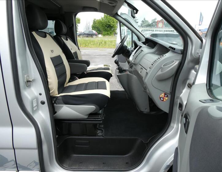 Opel Vivaro 34