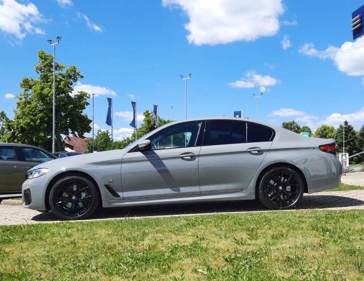 BMW Řada 5 4